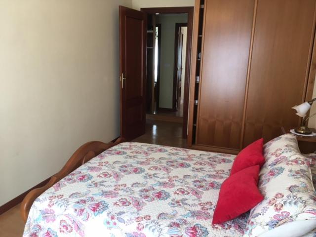 Apartamento Delia Cangas de Onis Luaran gambar